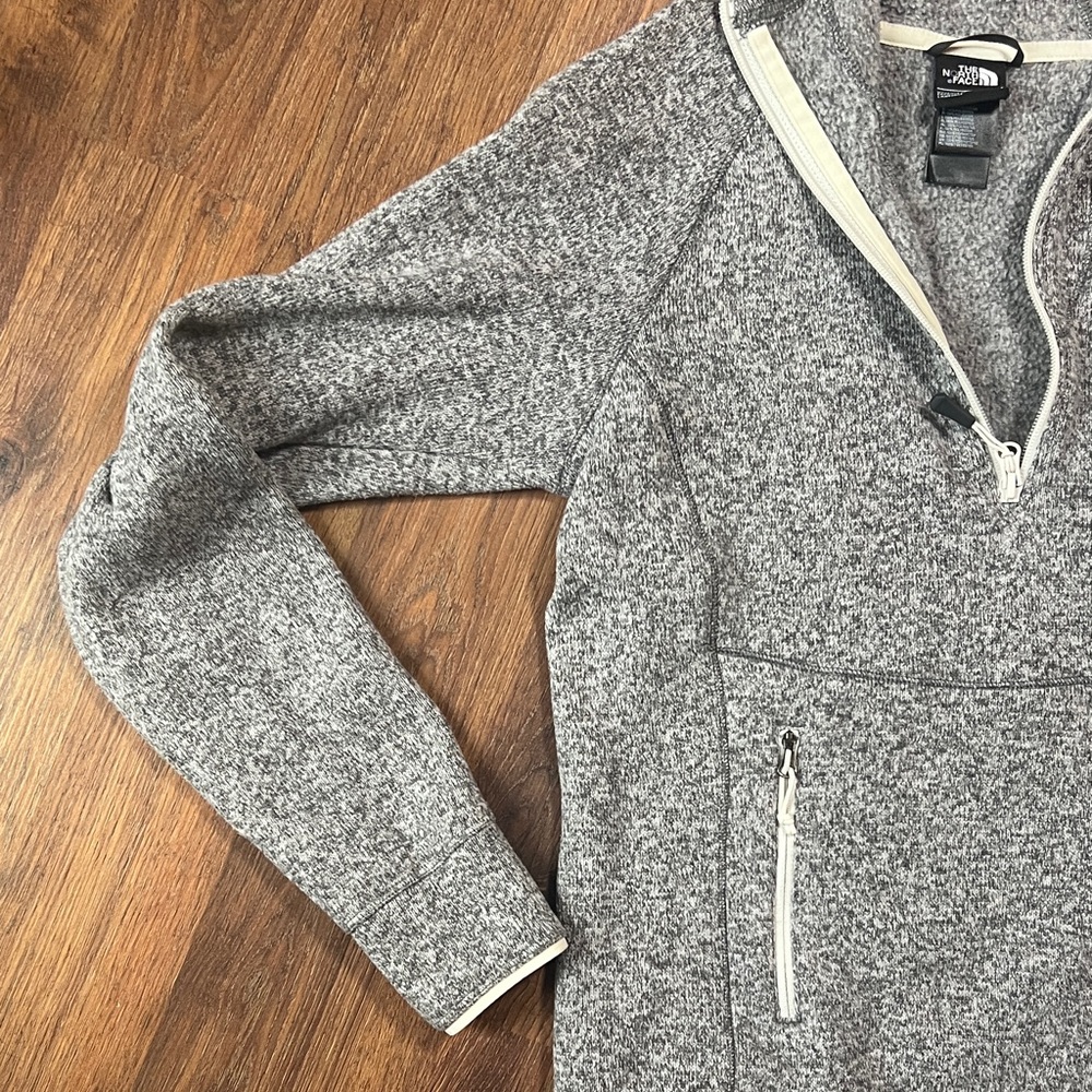The North Face Gray Fleece Jacket - Picture 8 of 10